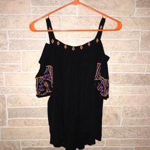 ✅Japna Cold Shoulder Top